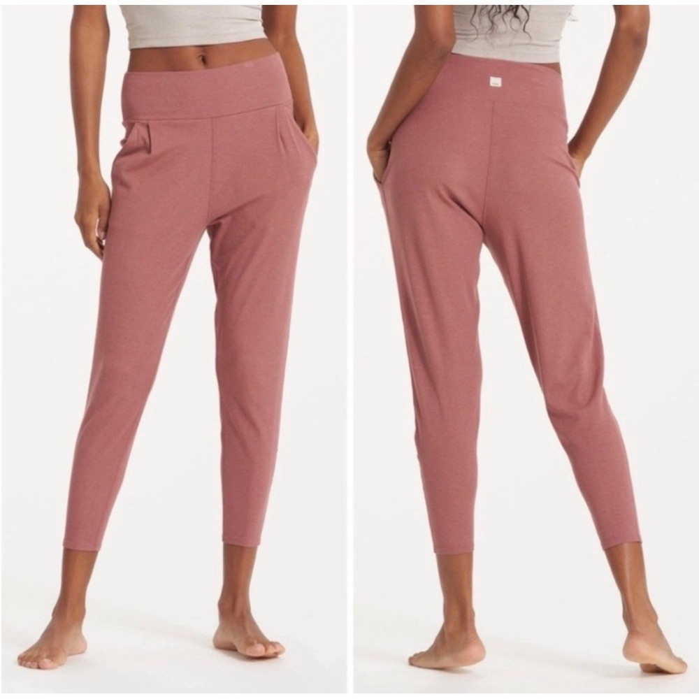 Vuori Lux at Ease Harem Jogger Pants XL
Hazelnut Heather Pink Ribbed Lounge